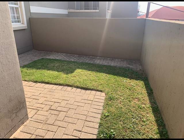 2 BEDROOM TOWNHOUSE FOR SALE IN RYNFIELD